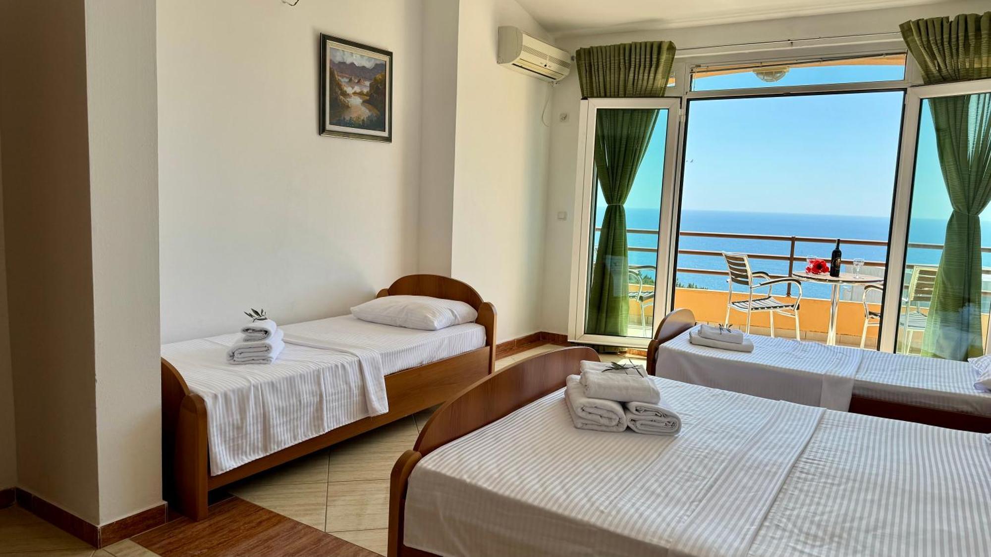 Sea La Vie Apartments Улцинь Екстер'єр фото