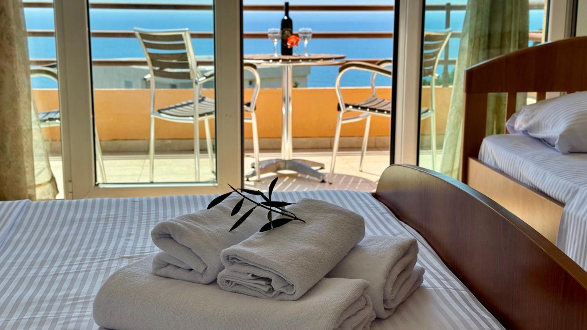 Sea La Vie Apartments Улцинь Екстер'єр фото