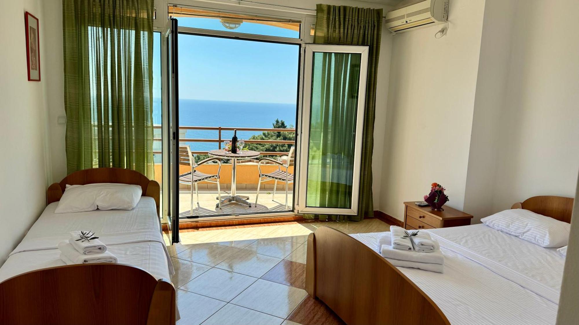 Sea La Vie Apartments Улцинь Екстер'єр фото