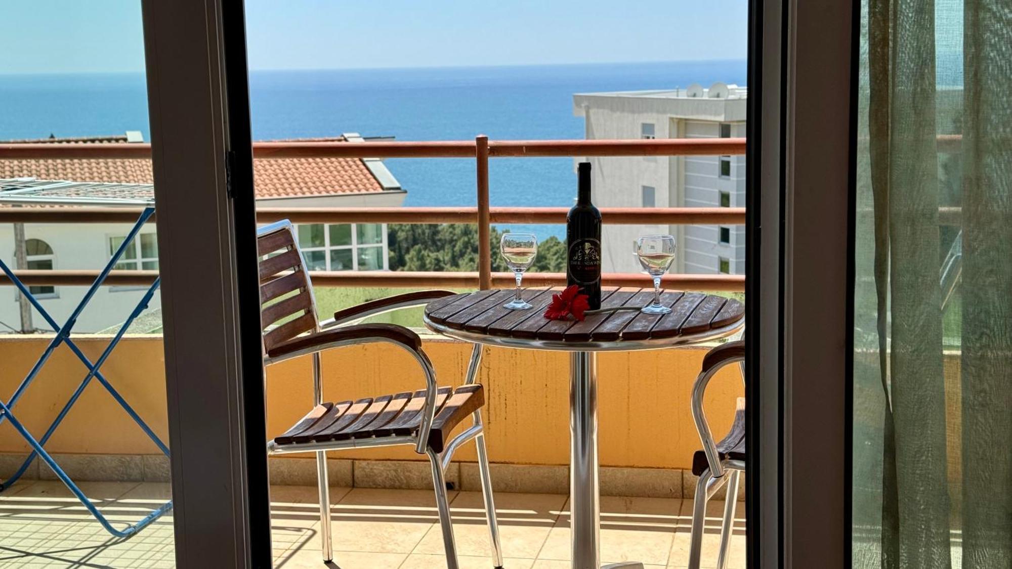 Sea La Vie Apartments Улцинь Екстер'єр фото
