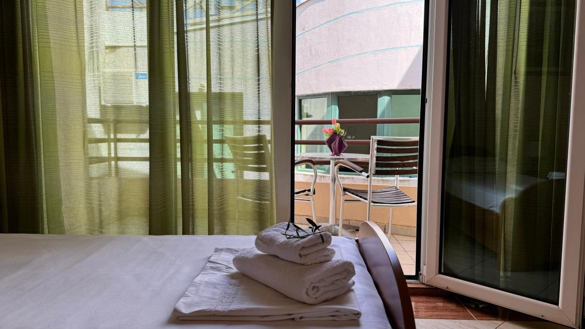 Sea La Vie Apartments Улцинь Екстер'єр фото