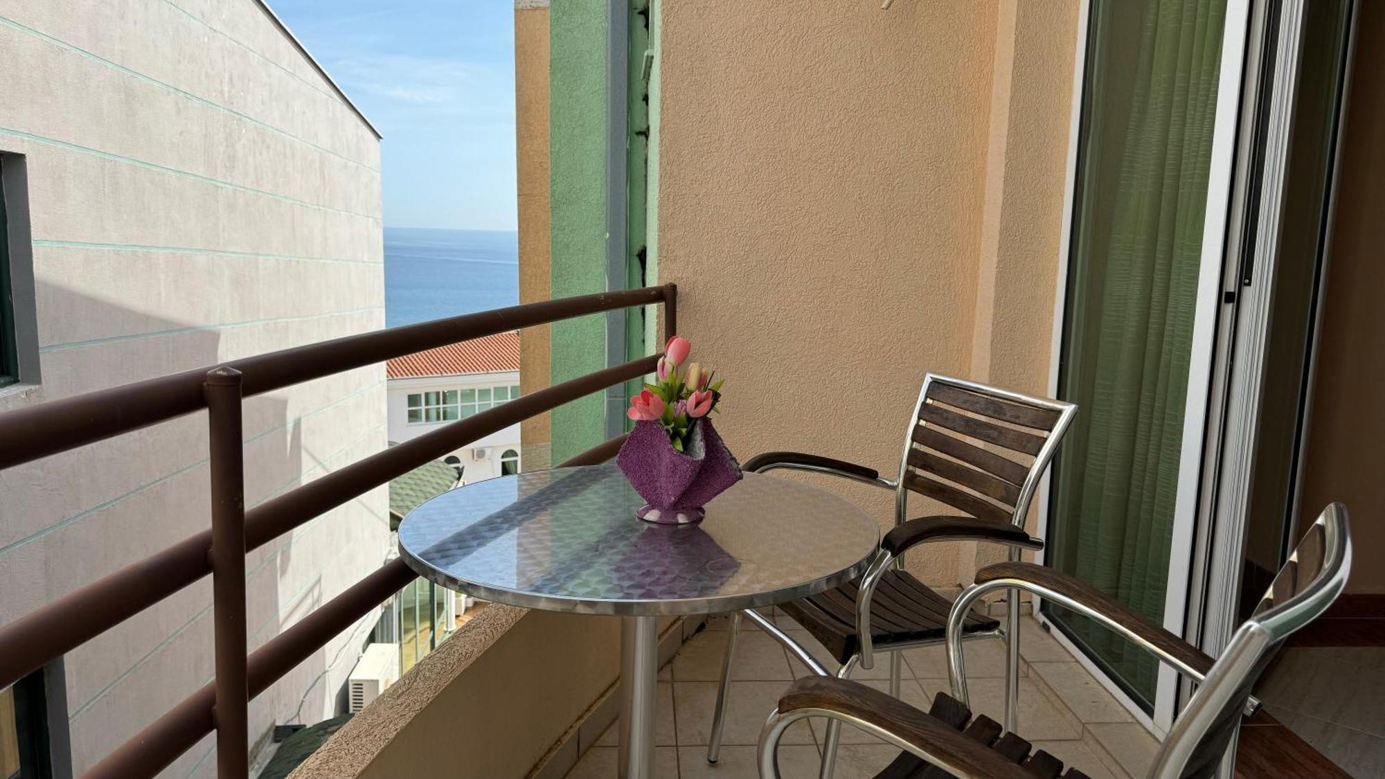 Sea La Vie Apartments Улцинь Екстер'єр фото