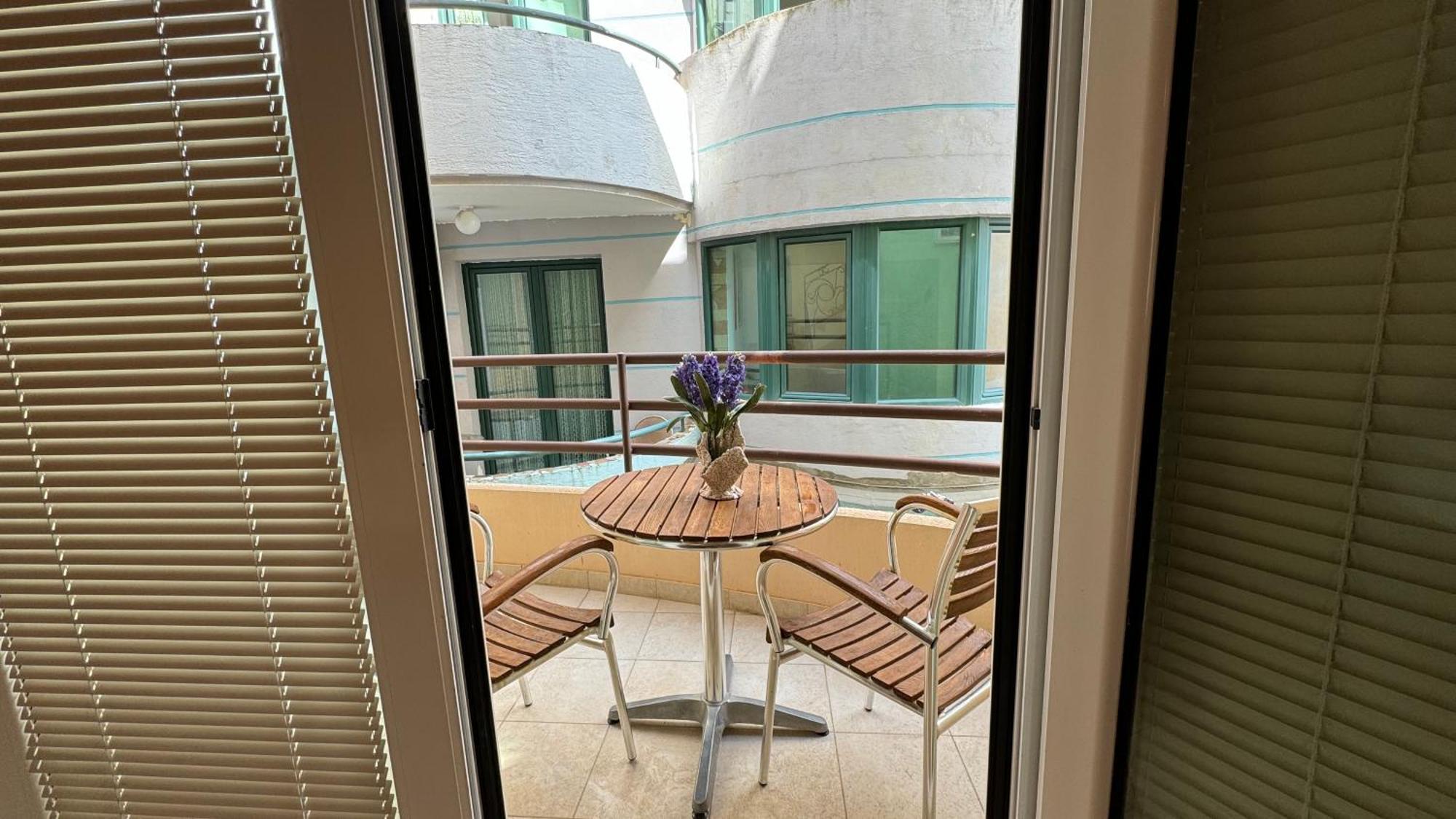 Sea La Vie Apartments Улцинь Екстер'єр фото