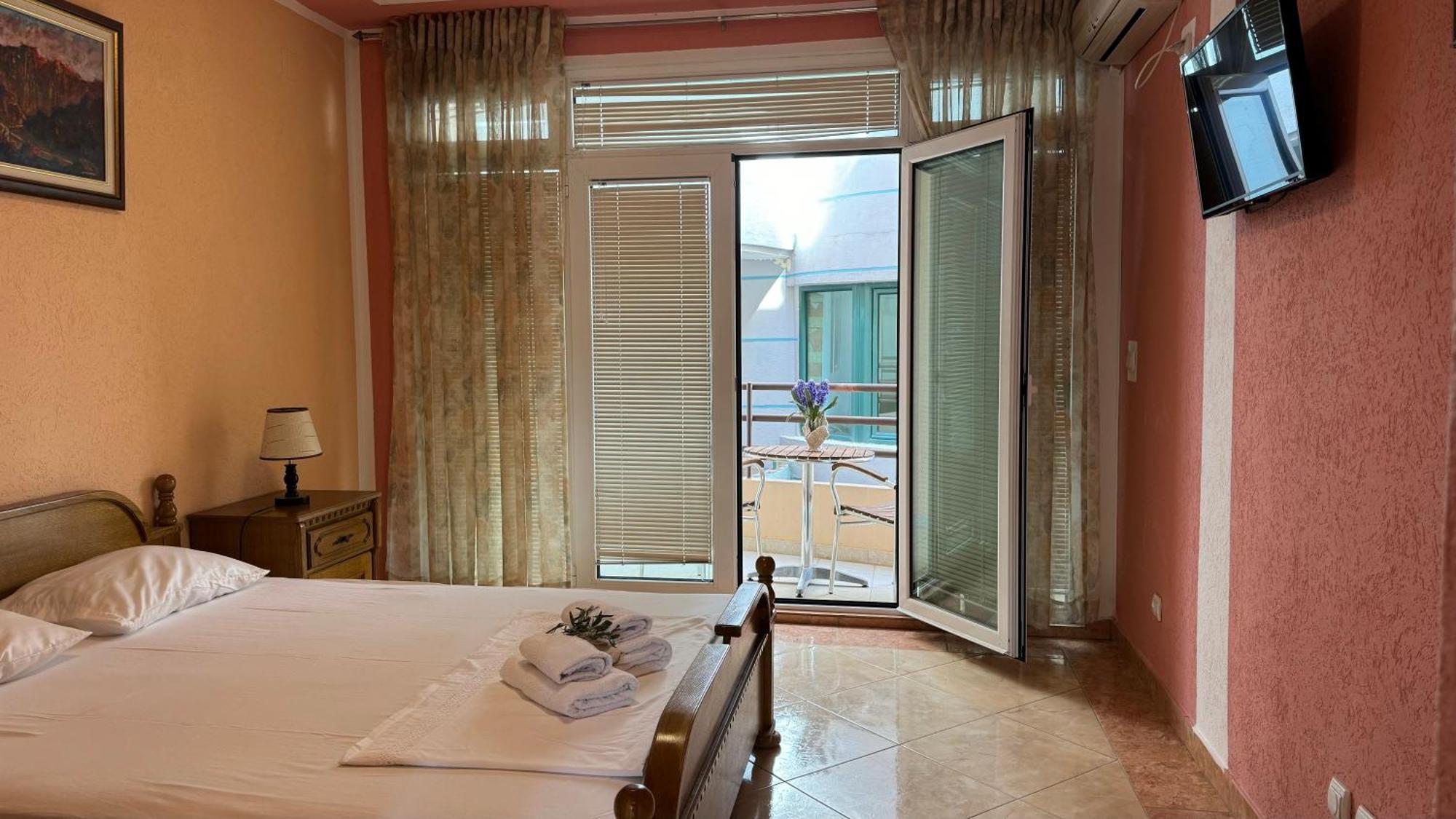 Sea La Vie Apartments Улцинь Екстер'єр фото